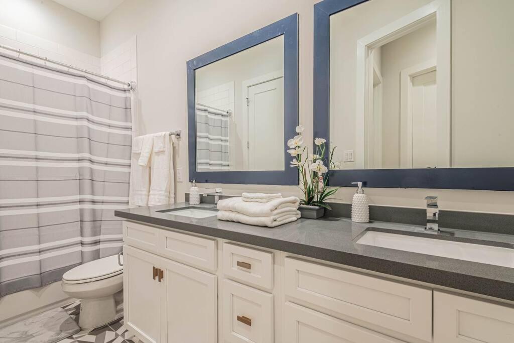 יוסטון Charming 3-Bedroom Luxury Home Near Downtown, Nrg, Galleria & Medical Center מראה חיצוני תמונה