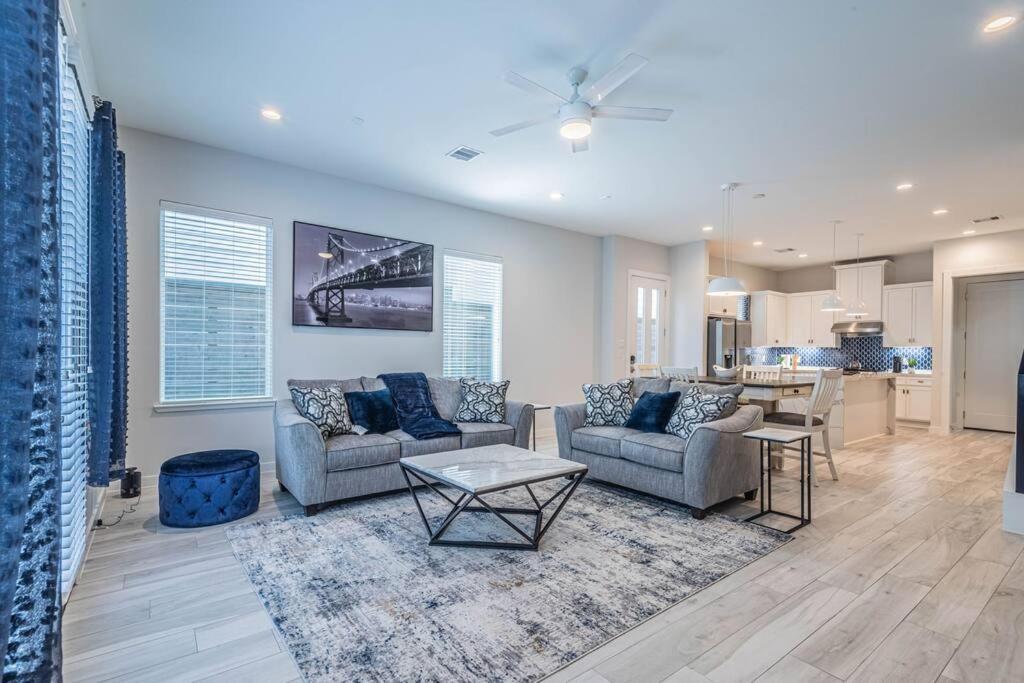 יוסטון Charming 3-Bedroom Luxury Home Near Downtown, Nrg, Galleria & Medical Center מראה חיצוני תמונה