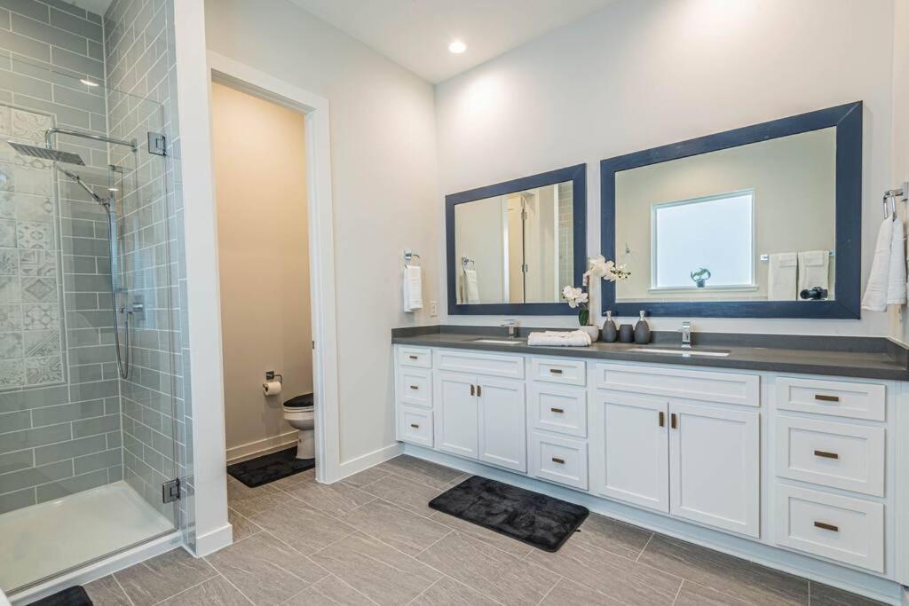יוסטון Charming 3-Bedroom Luxury Home Near Downtown, Nrg, Galleria & Medical Center מראה חיצוני תמונה