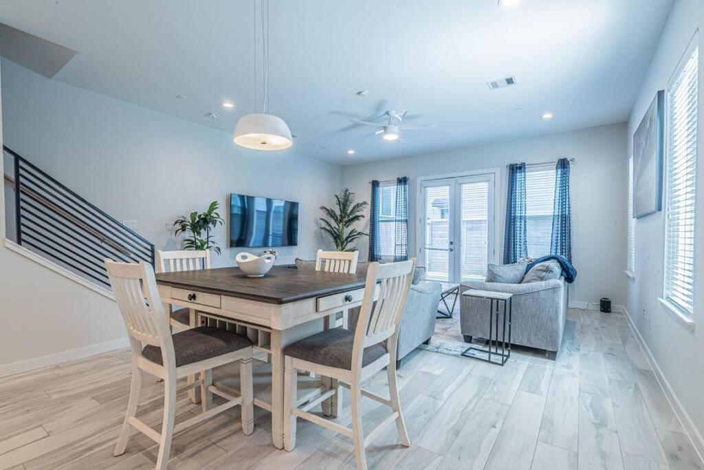 יוסטון Charming 3-Bedroom Luxury Home Near Downtown, Nrg, Galleria & Medical Center מראה חיצוני תמונה
